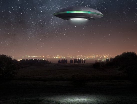 UFO或导致神秘空难：环球800航班遇不明光线